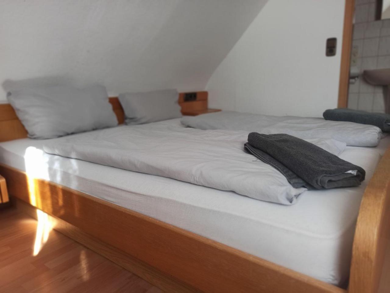 Monteurzimmer - Waldbronn Zewnętrze zdjęcie